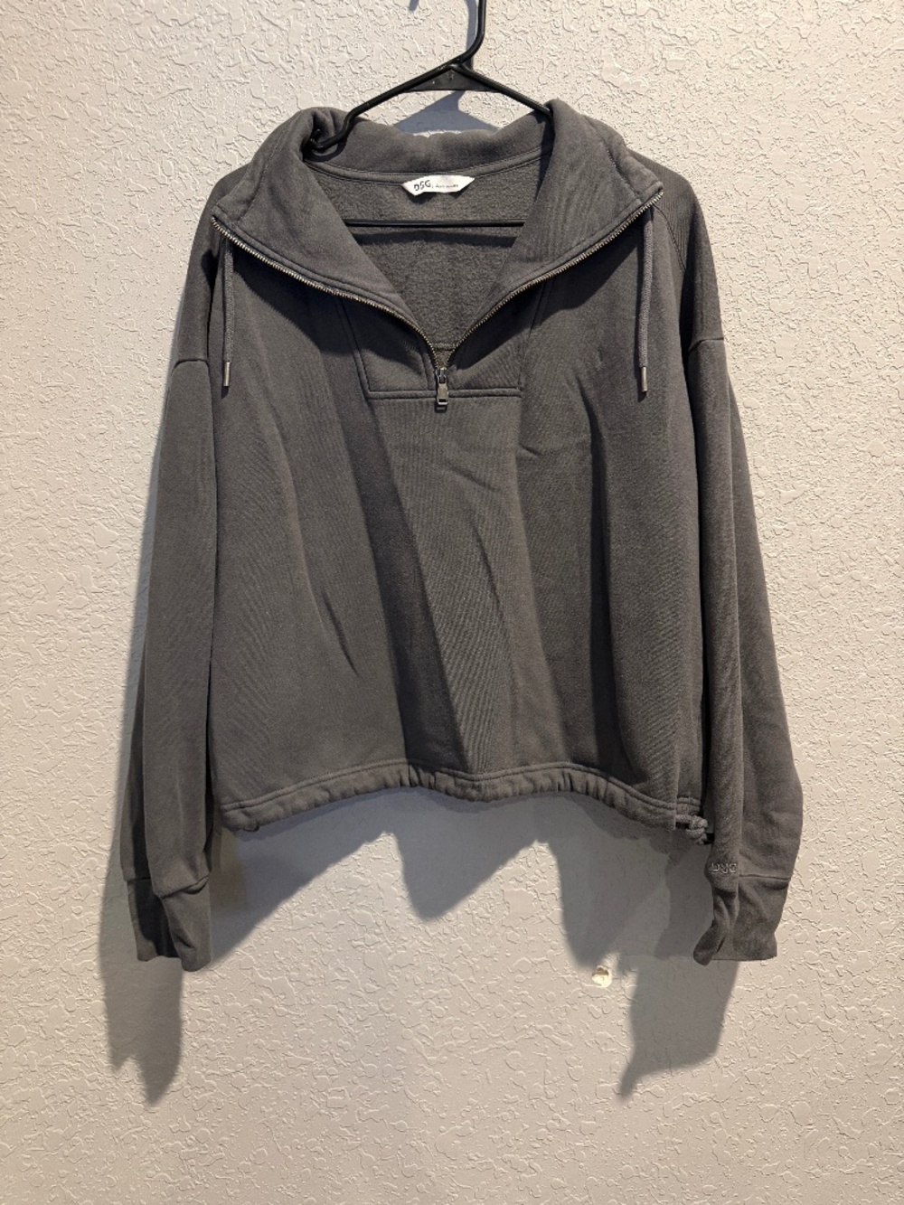 DSG Quarter Zip Pullover - Like New - Size L